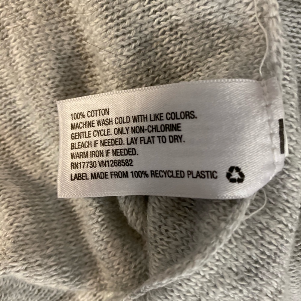 Mossimo Sweater - Picture 8 of 10